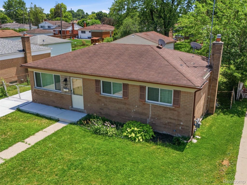 3218 E 14 Mile Road, Warren city