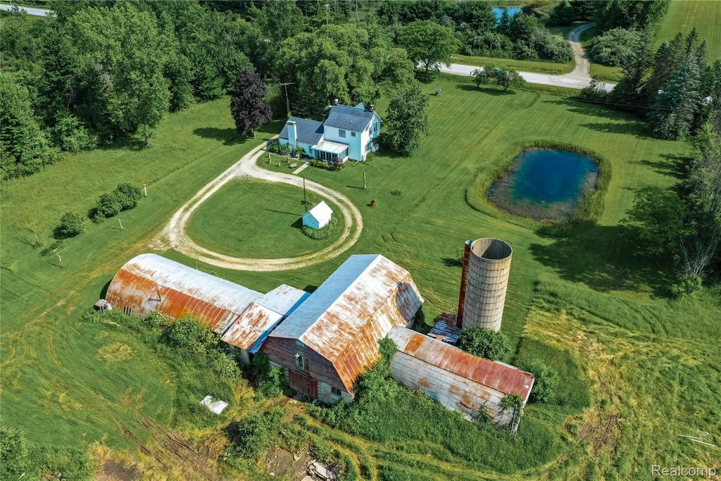 8384 Imlay City Road, Kenockee township