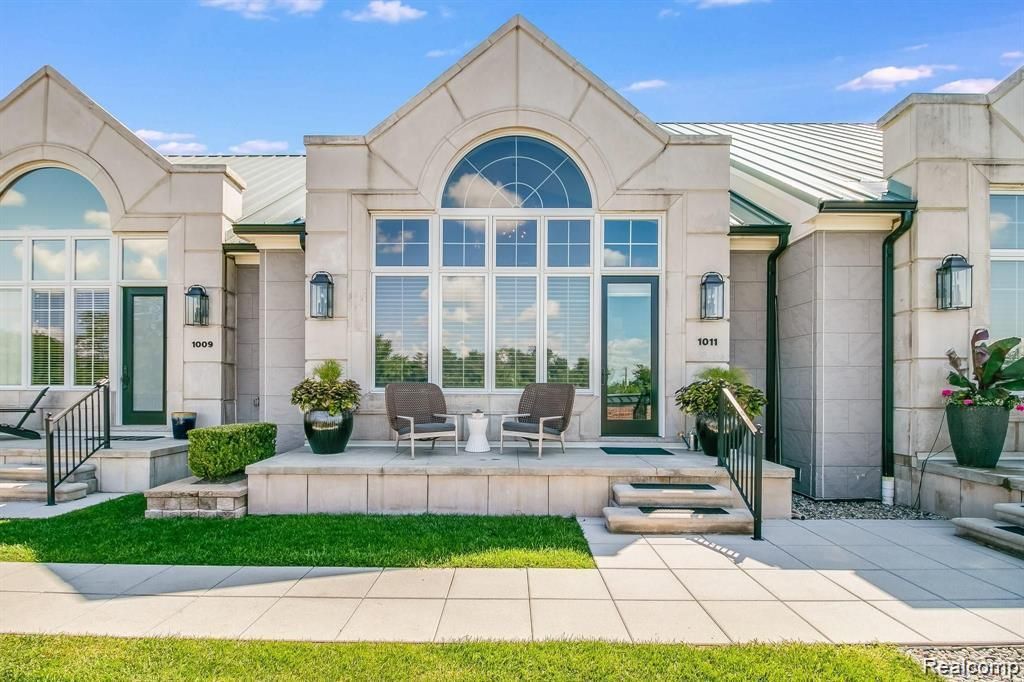 1011 S Washington Avenue, Royal Oak city