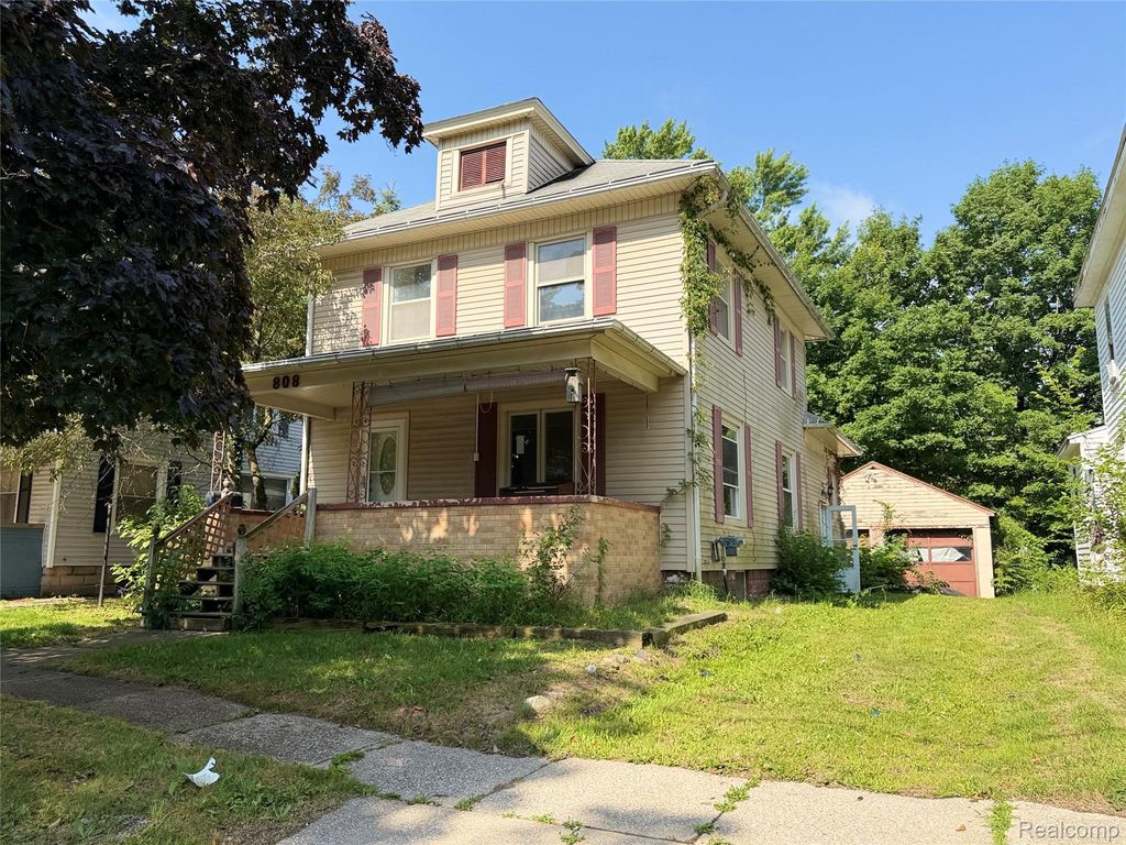 808 Division Street, Owosso city