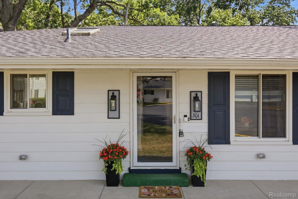 1501 River Road 301, St. Clair