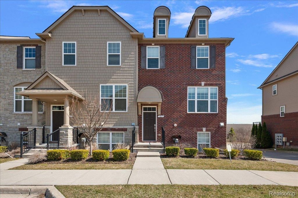2877 Hartwick Drive, Rochester Hills city