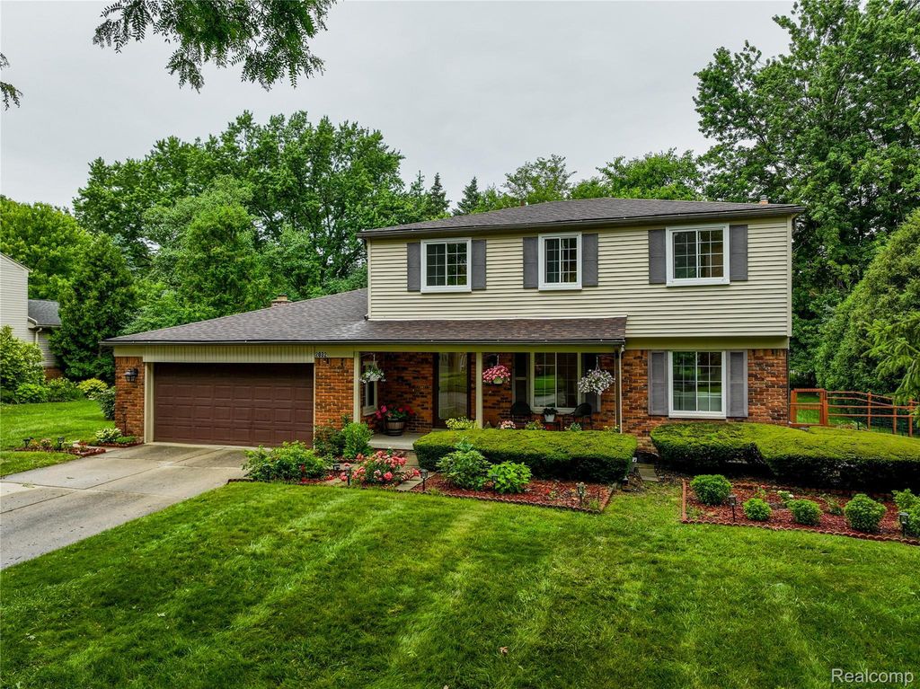 2032 Kristin Drive, Troy city