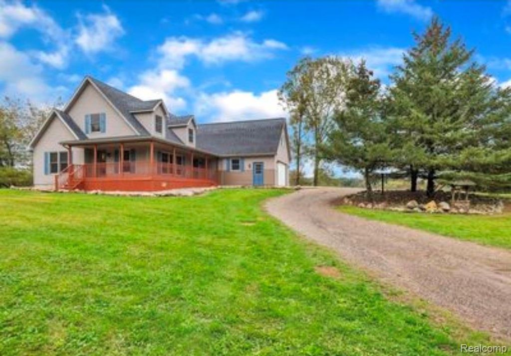 12601 Angle Road, Bath charter township