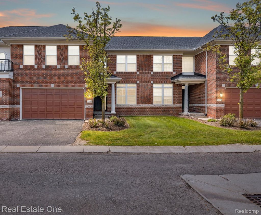 7382 Gateway Drive, West Bloomfield charter township