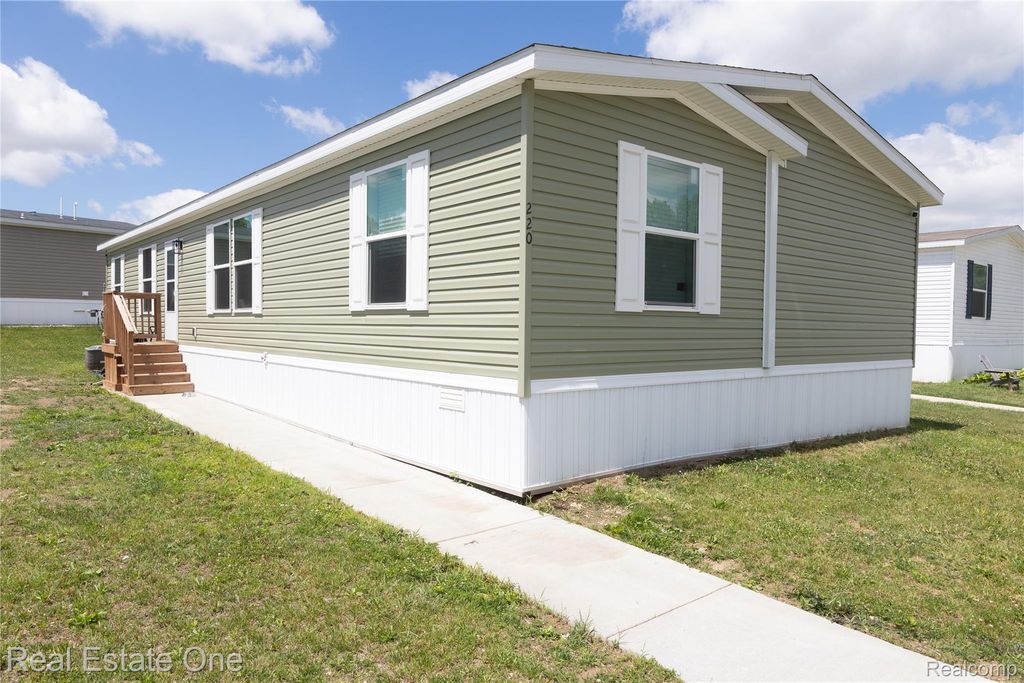 220 Borman Avenue, Flushing city
