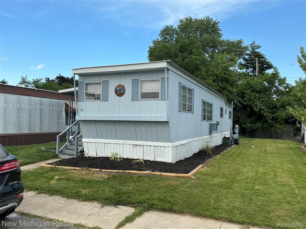 14 Highland Terrace, White Lake charter township