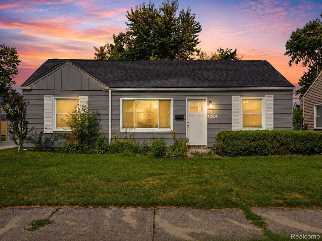 26095 Normandy Street, Roseville city