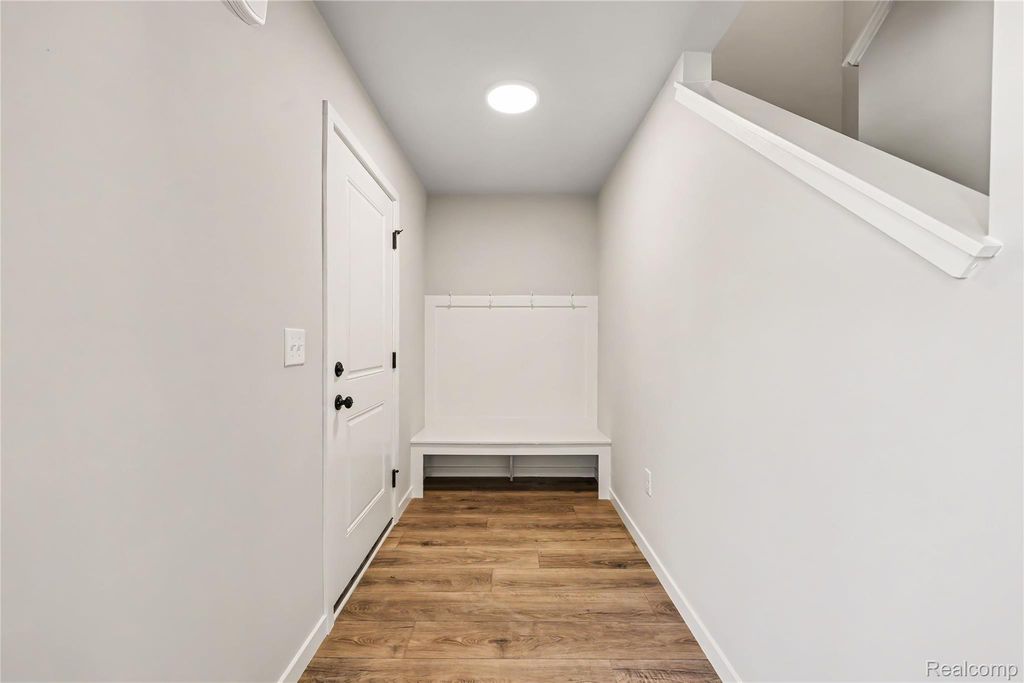 749 Lone Oak Way, Tecumseh