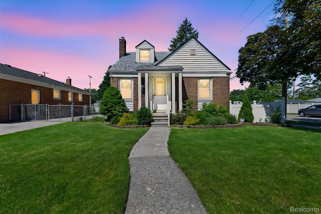 7604 Robinson Avenue, Allen Park city
