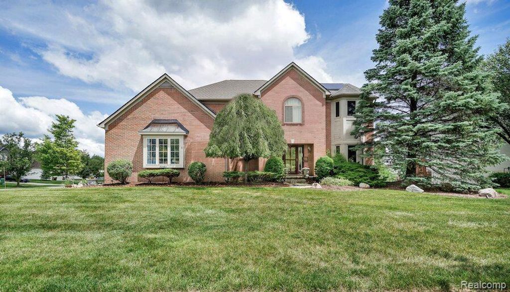 3200 Appleridge Drive, Pittsfield charter township