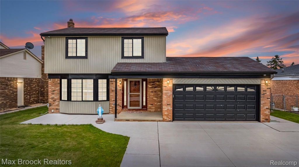 38327 Sleigh Drive, Sterling Heights city