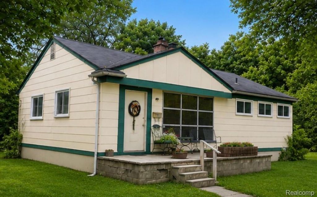 27817 Rosewood Street, Inkster city
