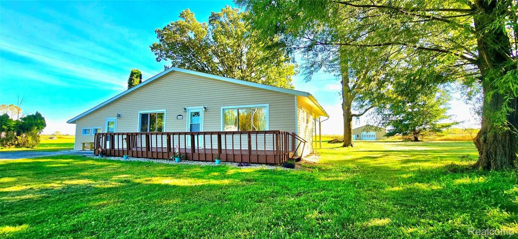 4000 E Frost Road, Webberville