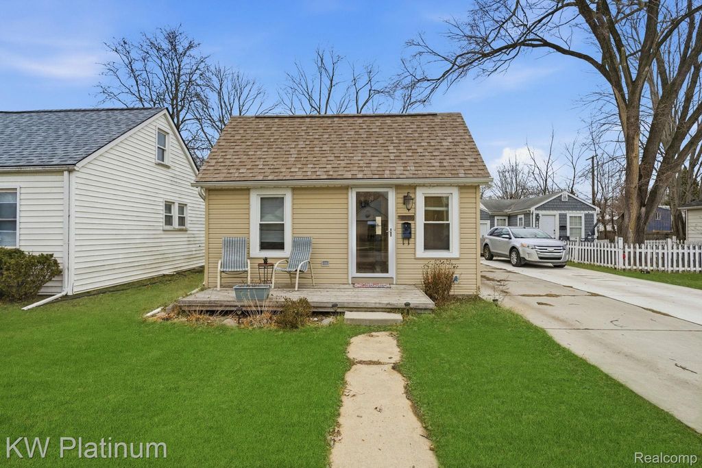 20919 Hollywood Street, Harper Woods city