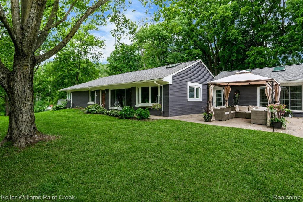 340 Whims Lane, Rochester
