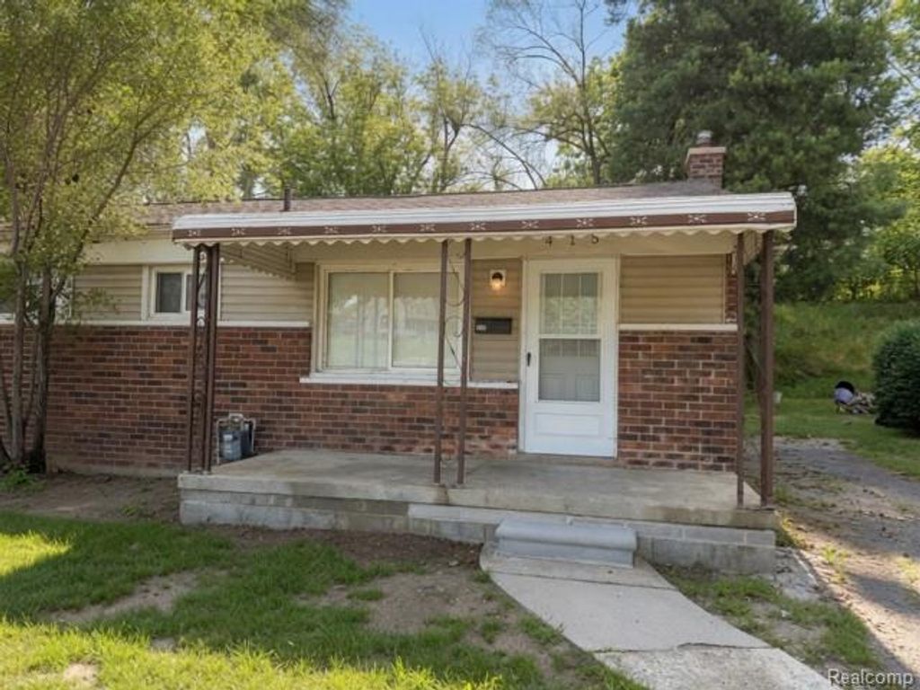 415 Martin Luther King Jr Boulevard N, Pontiac city