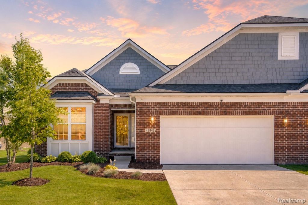 48847 Windfall Road, Novi city