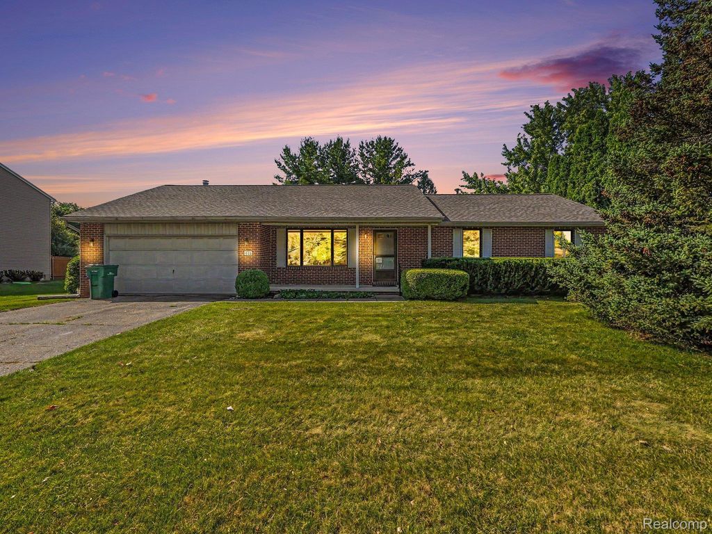 415 Bennington Court, Saline city