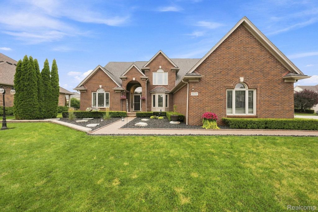 14257 Mandarin Drive, Shelby charter township