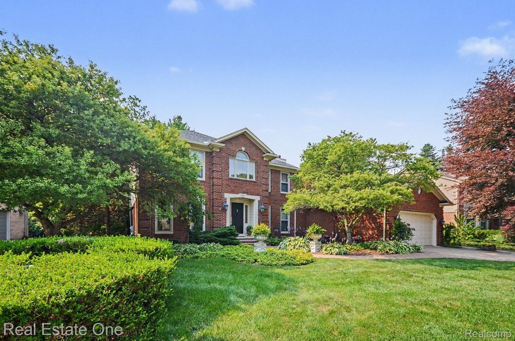 2819 Bywater Drive, Troy city