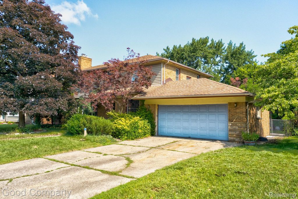 10 Millington Road, Pleasant Ridge city