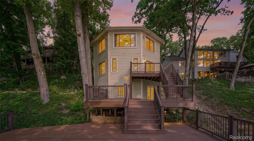 8516 Thendara Boulevard, Independence charter township