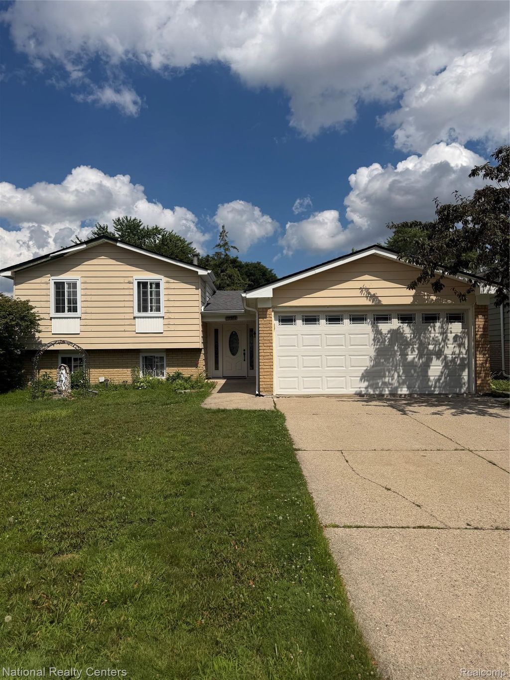 39392 Owendale Drive, Sterling Heights city