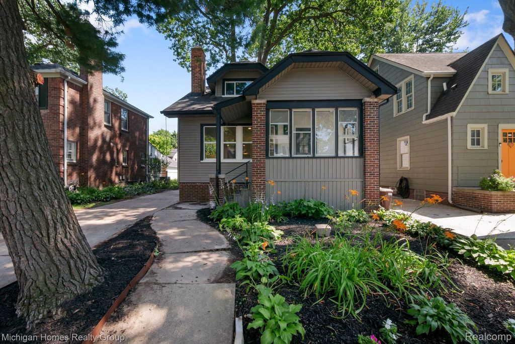 62 Wellesley Dr. Drive, Pleasant Ridge city