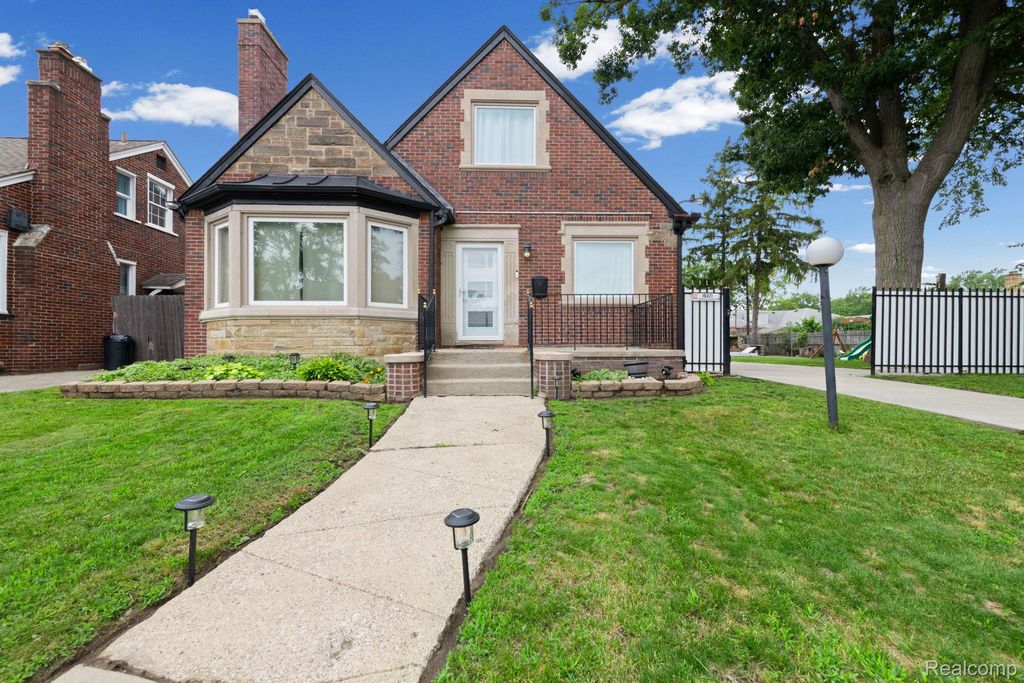 19371 Monica Street, Detroit city