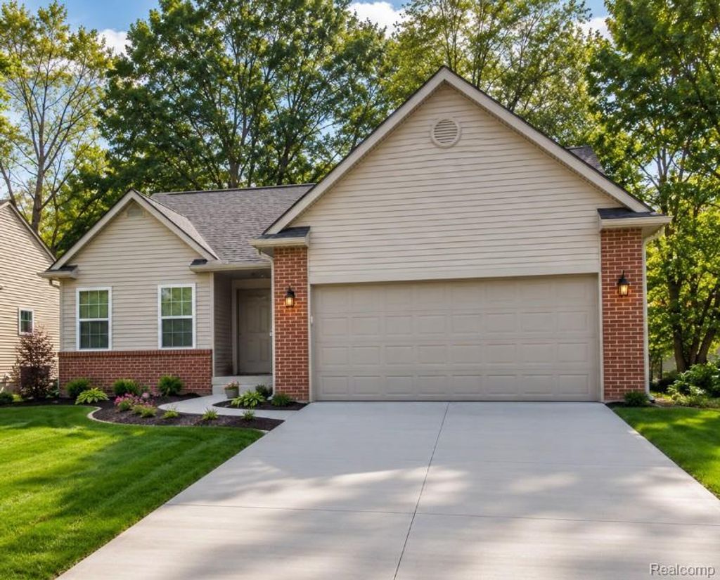 11457 Hidden Oaks Drive, Vienna charter township