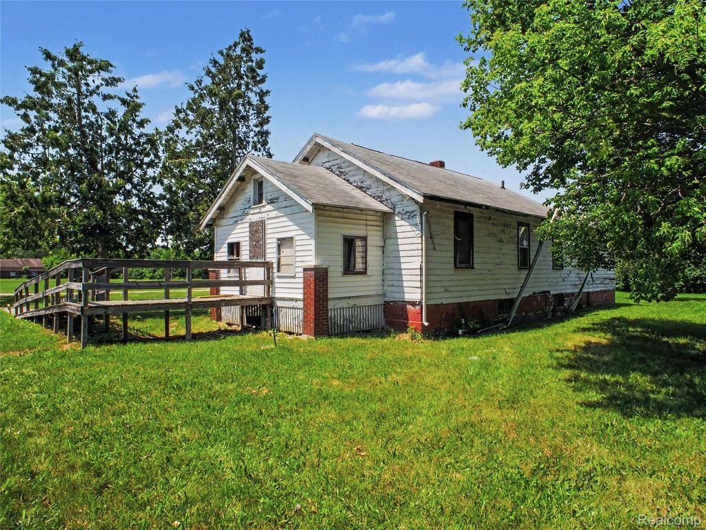 3009 Janes Avenue, Buena Vista charter township