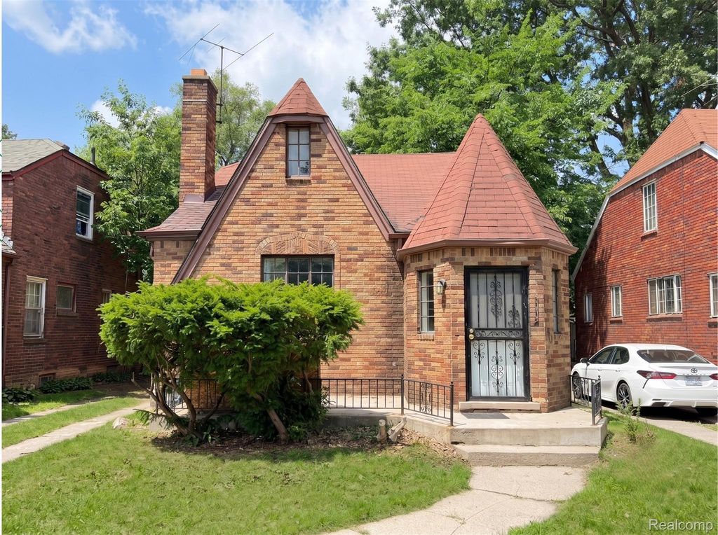 17335 Birwood Street, Detroit city