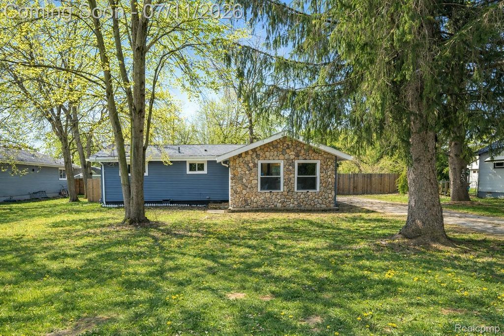 203 Chaney Street, Van Buren charter township