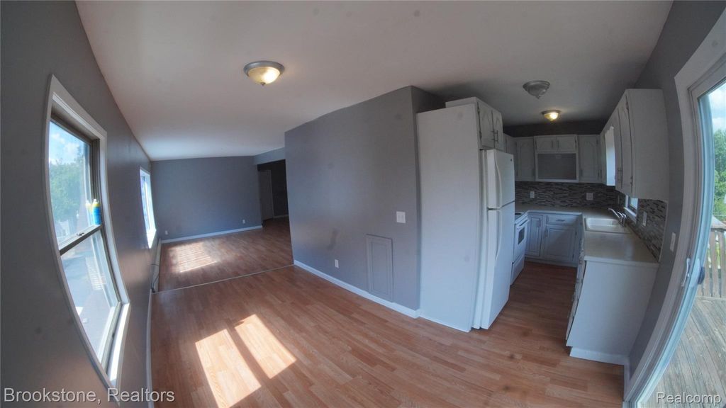 510 Pleasant Street 6, Charlotte