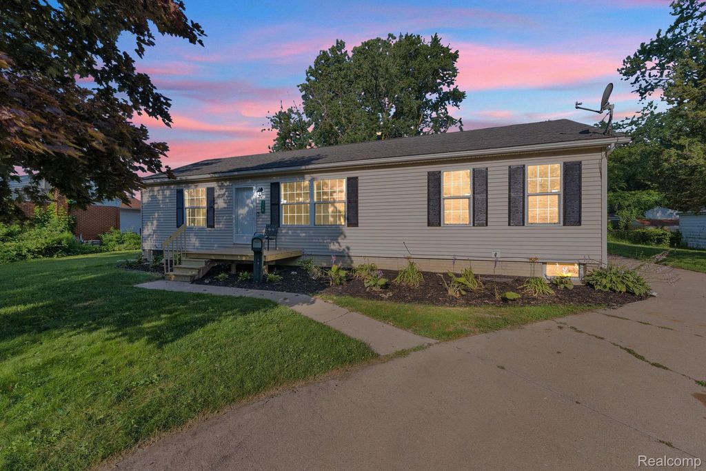 1119 Lathers Street, Garden City city