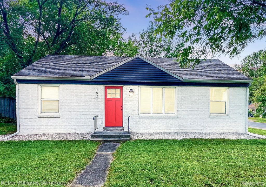 1821 Nazareth Road, Kalamazoo charter township