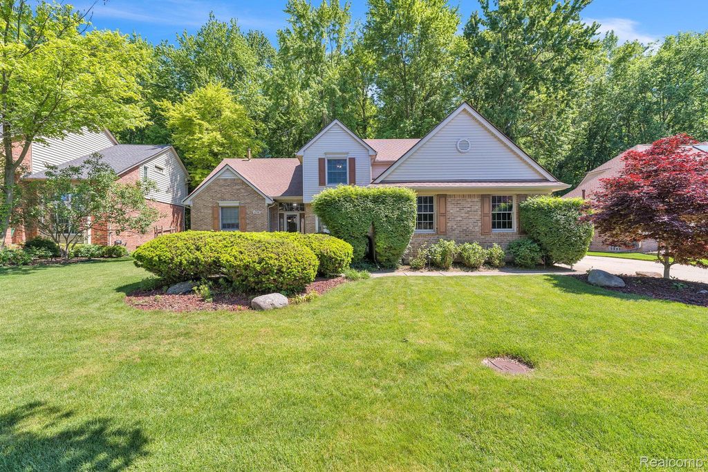 43746 Via Antonio Drive, Sterling Heights city