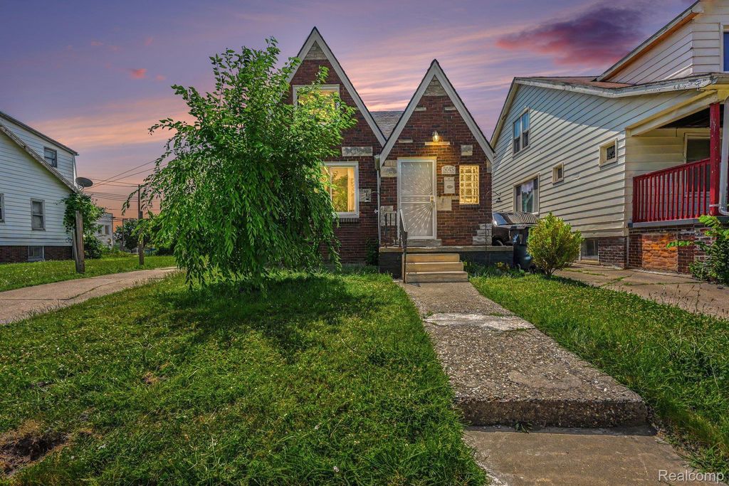 5045 Wayburn Street, Detroit city