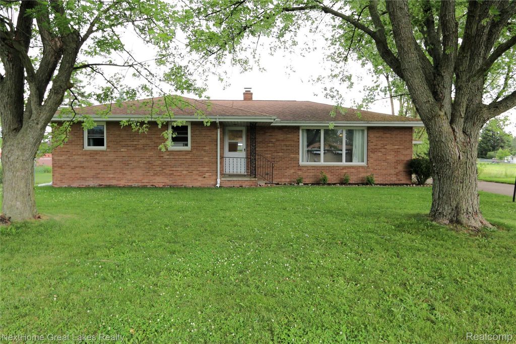 5595 Noreen Drive, Monitor charter township