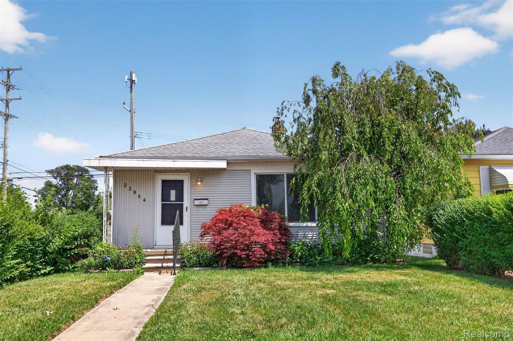 22864 Lambrecht Avenue, Eastpointe city
