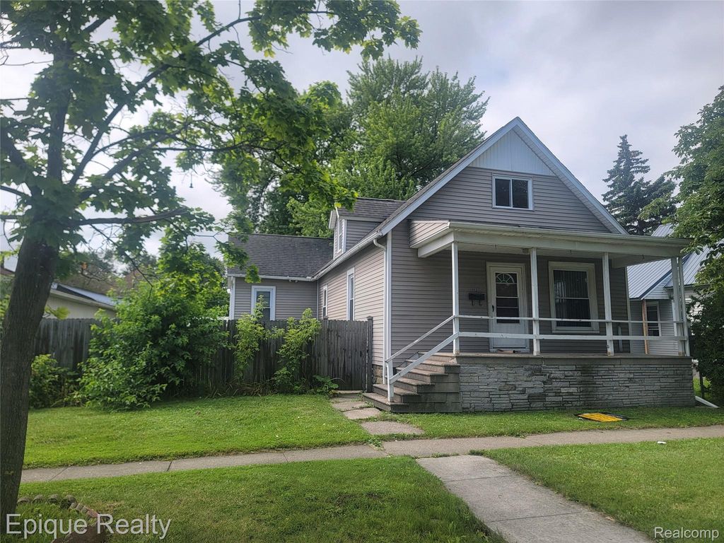 1112 Griswold Street, Port Huron city