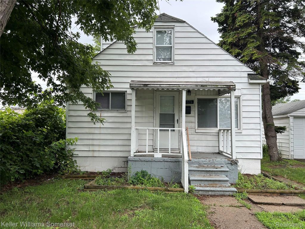 11376 Rivard Avenue, Warren city