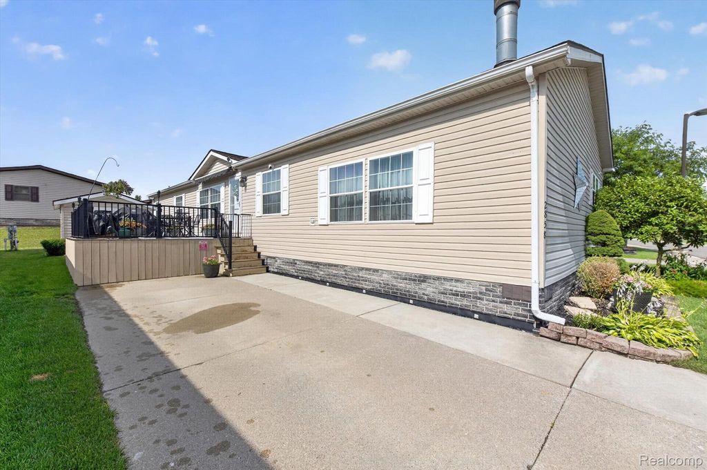 2858 Boulder Ridge Trail, Highland charter township