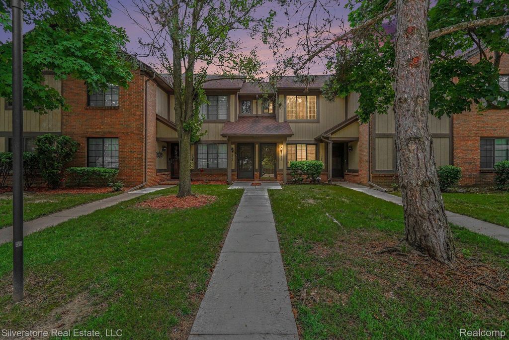 1502 Meadow Side Drive, Rochester Hills city