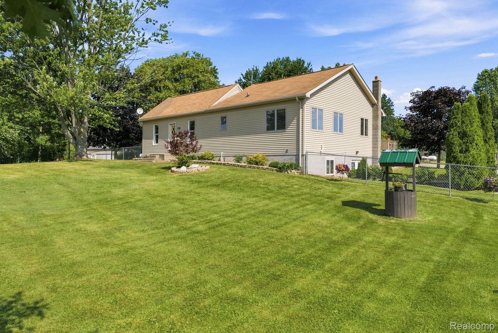4201 Galbraith Line Road, Worth township