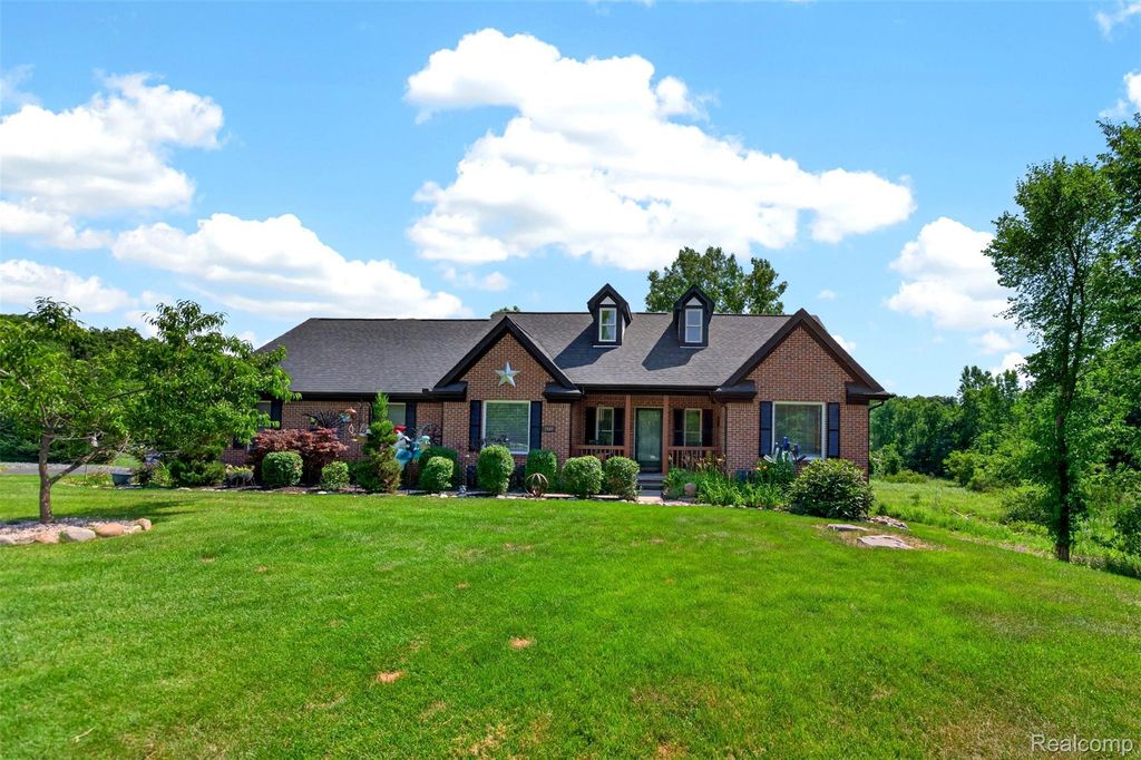 2660 Scenic Meadows Drive, Ortonville