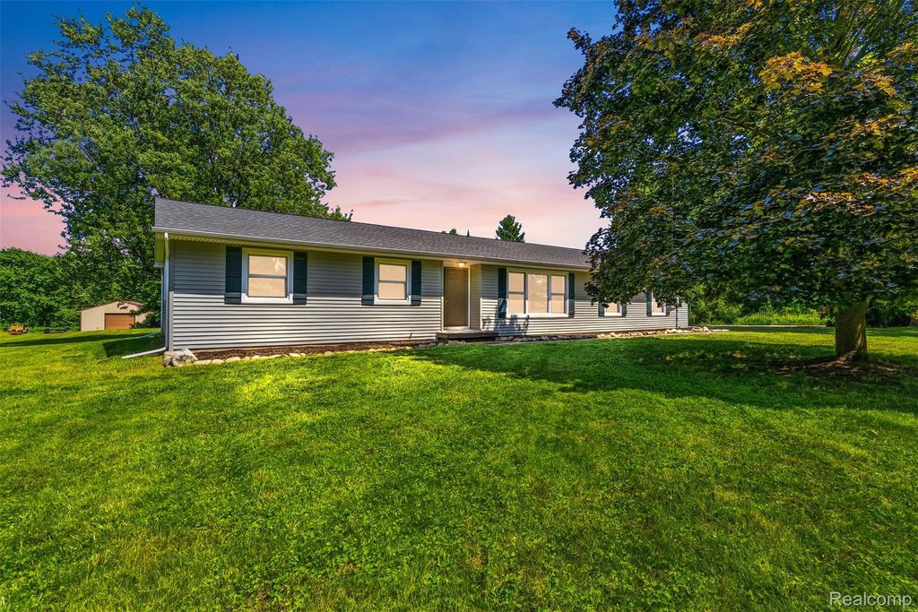 9200 Hickory Ridge Road, Rose township