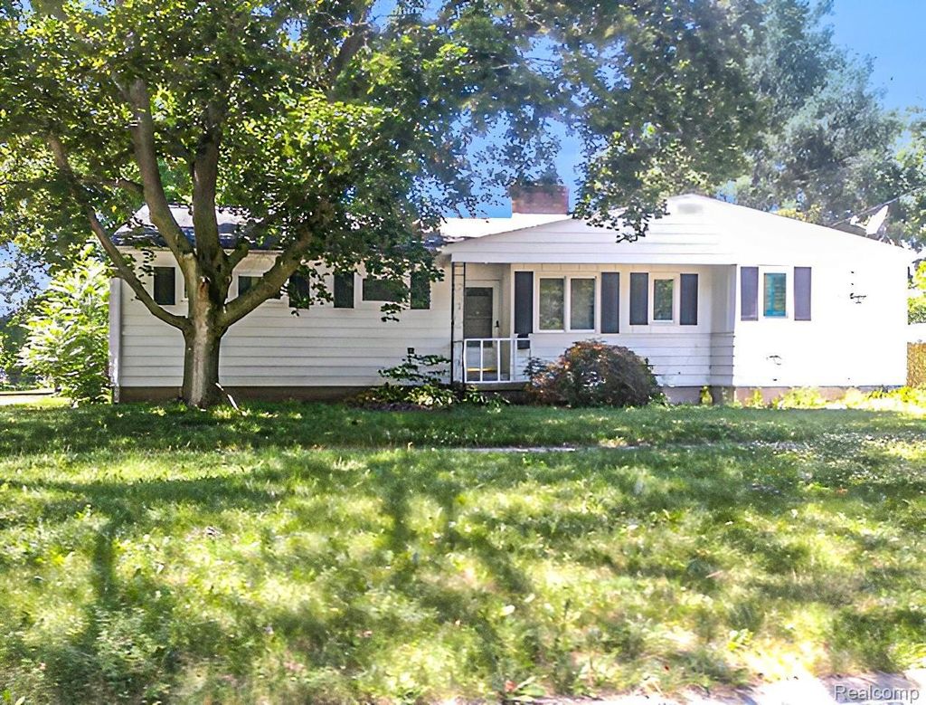 433 Crestview Street, Flushing city
