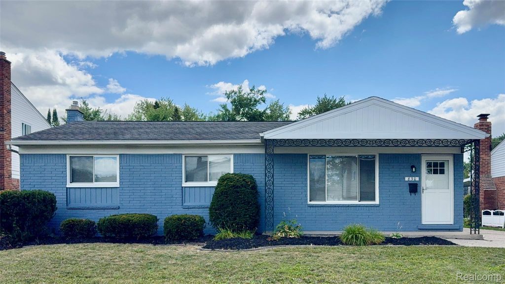 830 Sheffield Drive, Madison Heights city